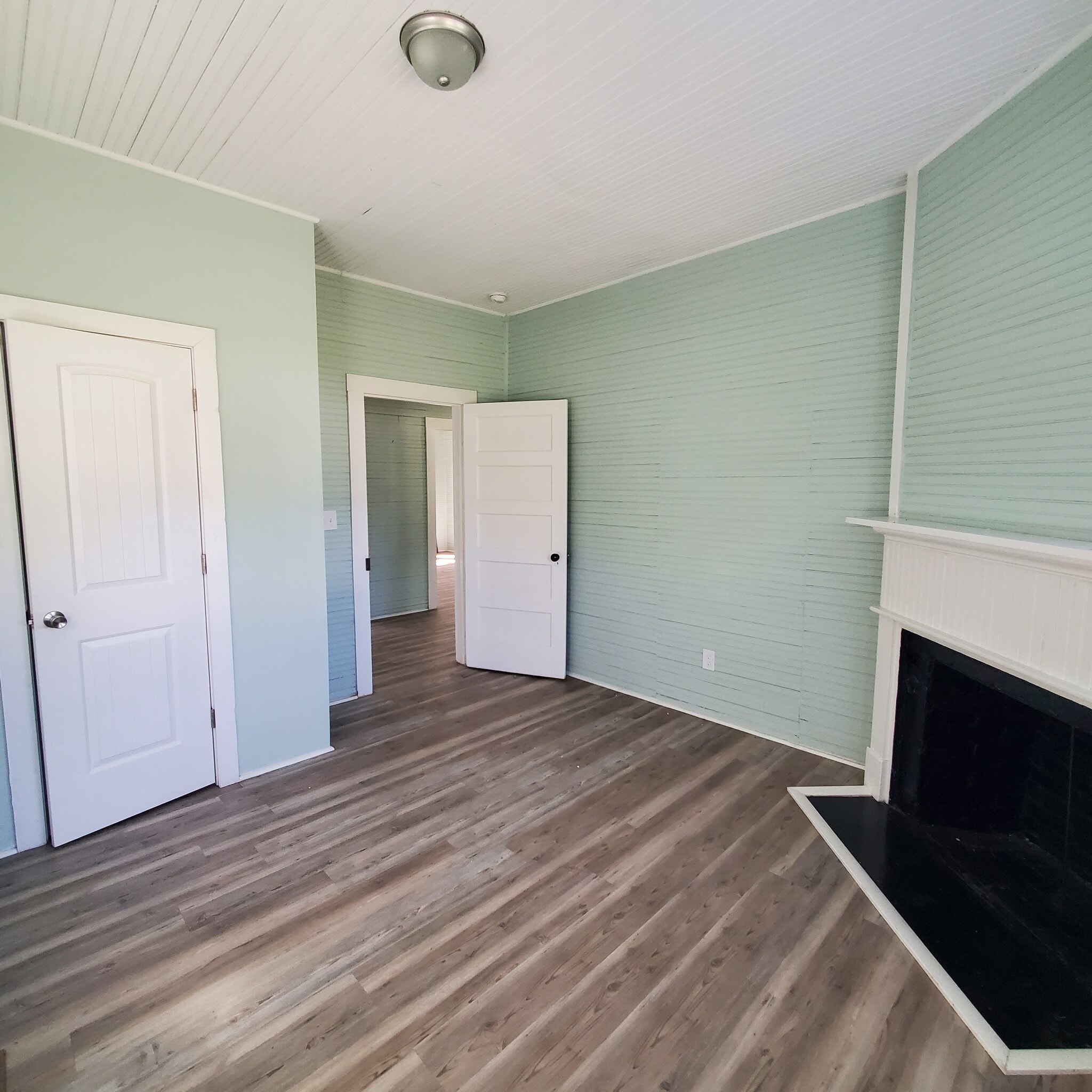 More about Bedroom 2 - 1423 Lucas St