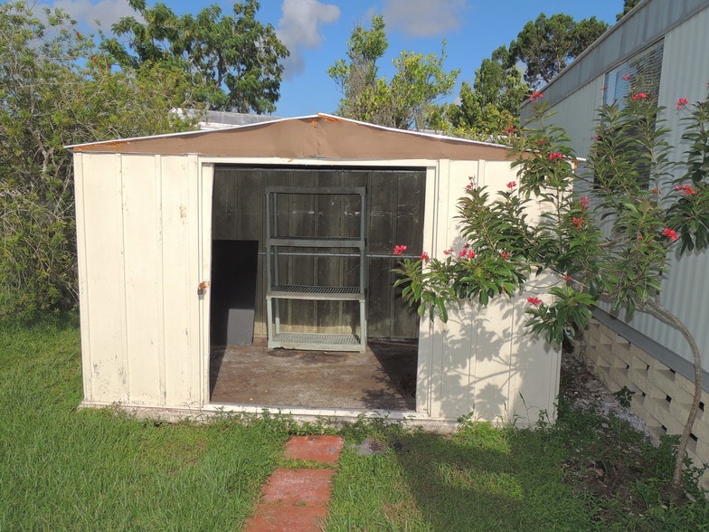 METAL SHED IN BACK FOR STORAGE - 7815 Sunrunner Dr