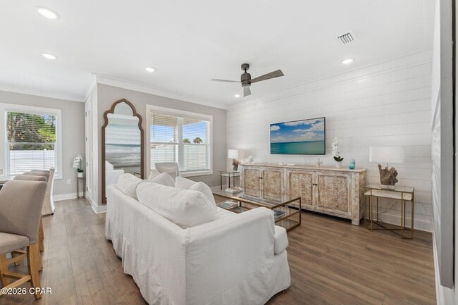 Building Photo - 712 Landing Cir