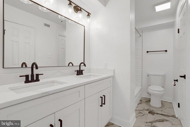 Building Photo - 3307 Wyndham Cir