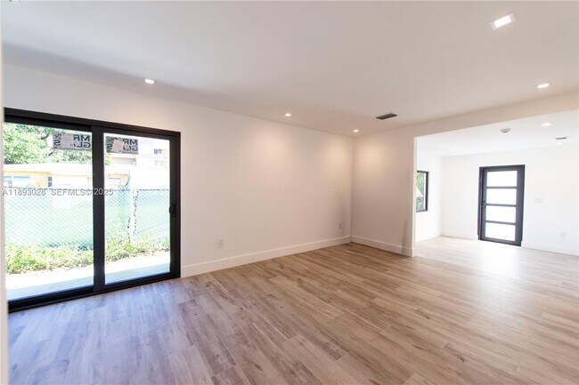 Building Photo - 764 NW 36th Ave