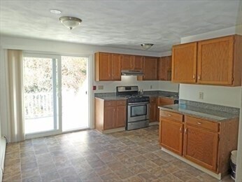 Building Photo - 3 Blueberry Dr