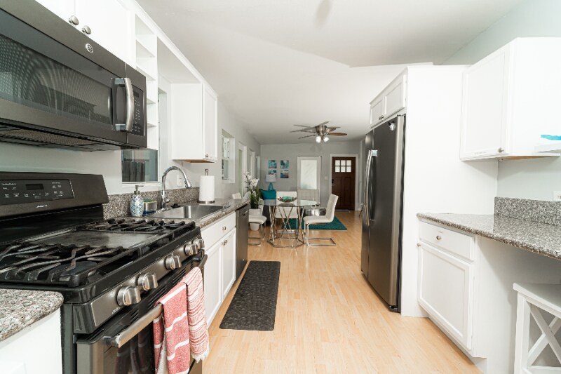 Building Photo - 1650 Jackson St