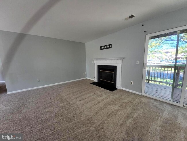 Building Photo - 203 Fernwood Pl