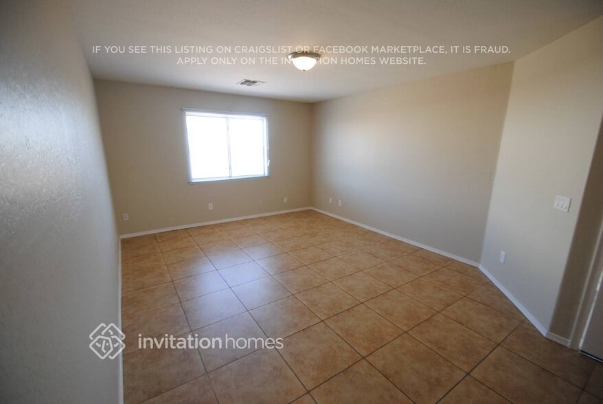 Building Photo - 1429 S 14th Ave