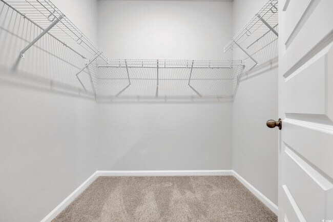 Building Photo - 2087 Victory Wy