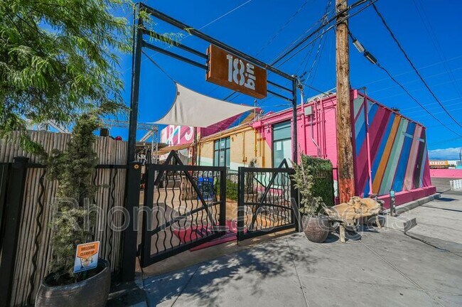 Building Photo - 353 E Bonneville Ave