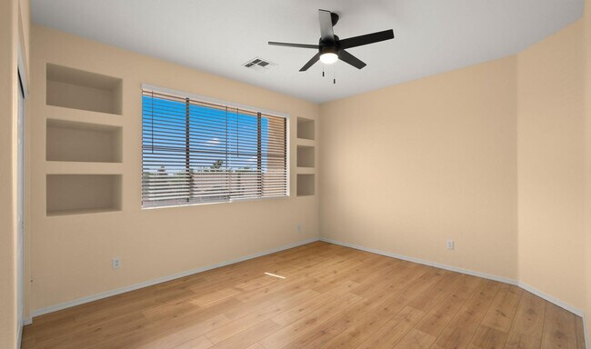 Building Photo - 7798 E Buteo Dr