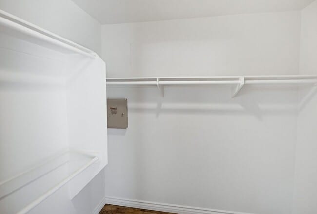 Building Photo - Beautifully Maintained 2 Bed / 2 Bath Home in Gated West Village Community