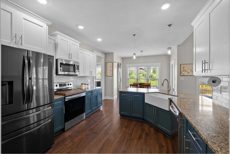 Building Photo - 325 Piedmont Pl