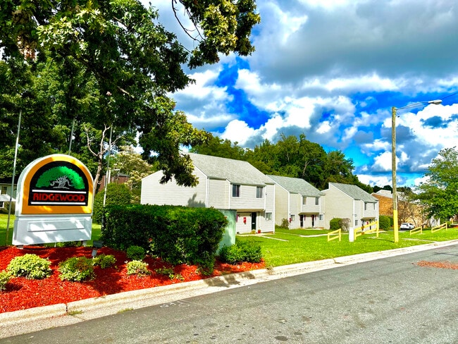 Building Photo - Ridgewood Apartments