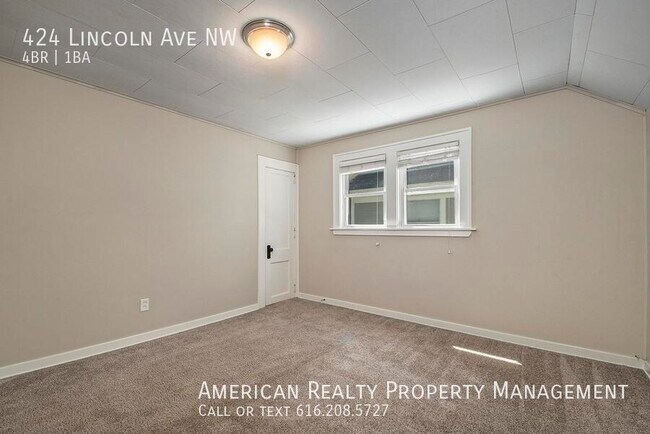 Building Photo - 424 Lincoln Ave NW