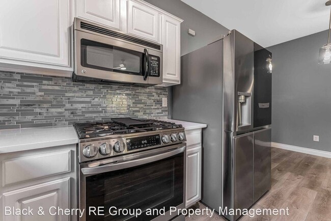 Building Photo - 2 br, 2 bath House - 5650 E Sahara Ave #2008