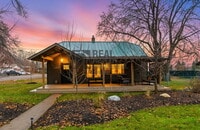 Building Photo - 809 3rd Ave W