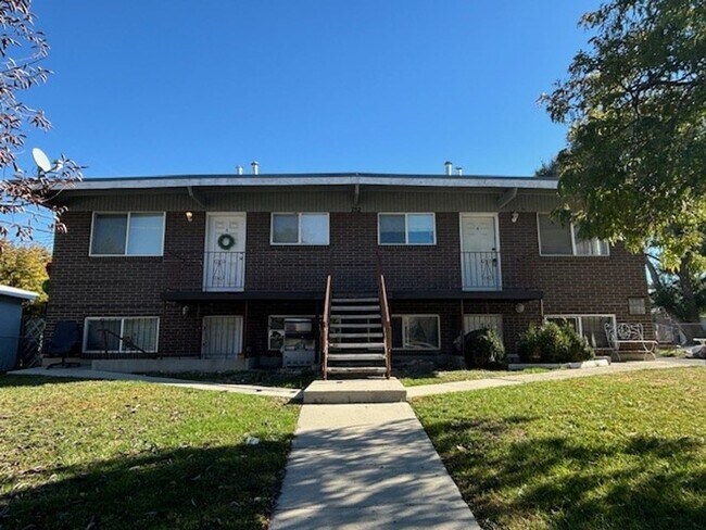 Building Photo - 752 Irving St