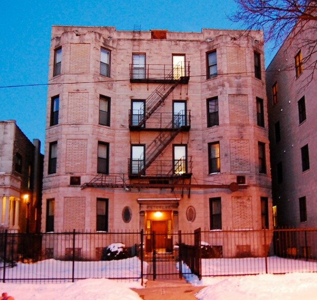 Building Photo - 6527 S Kimbark Ave