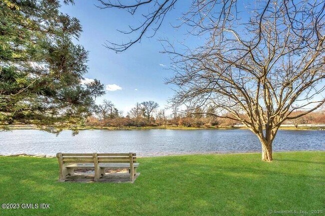 Building Photo - 1 Home Pl