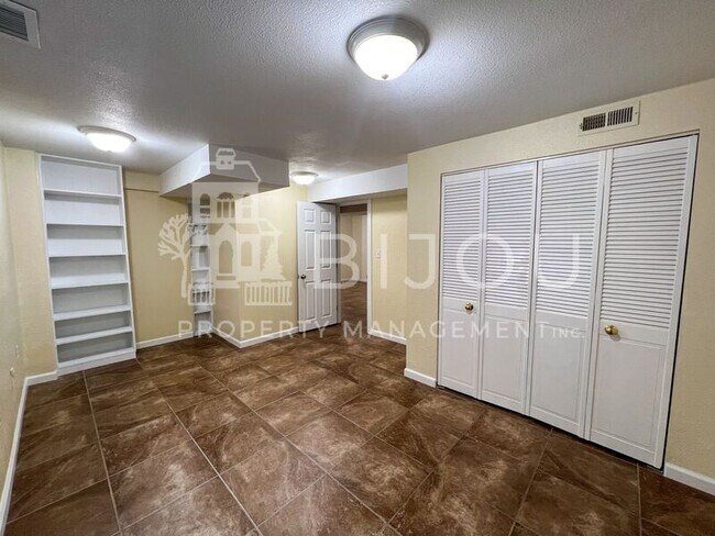 Building Photo - 4635 Woodsorrel Ct