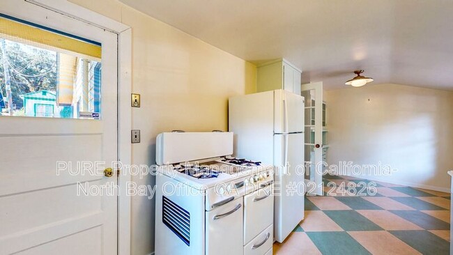 Building Photo - 7225 Bodega Ave