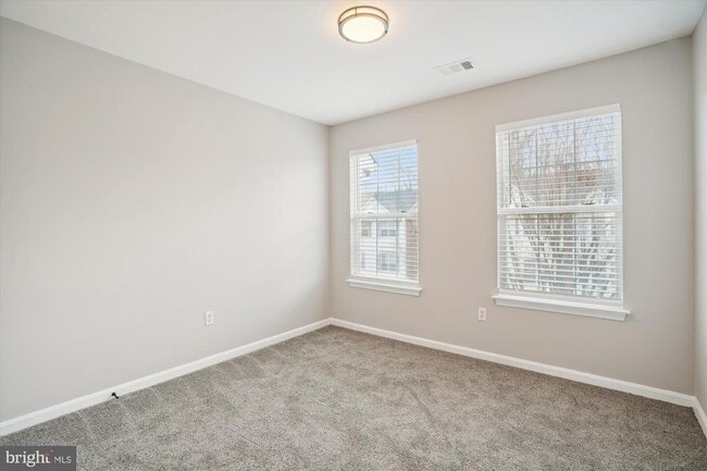 Building Photo - 8114 Mallard Shore Dr