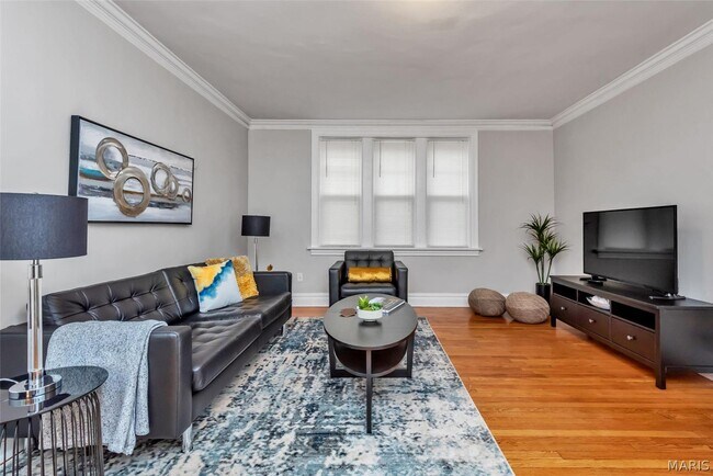 Building Photo - 7557 Buckingham Dr