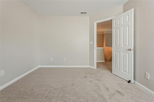 Building Photo - 3035 Whittier Way