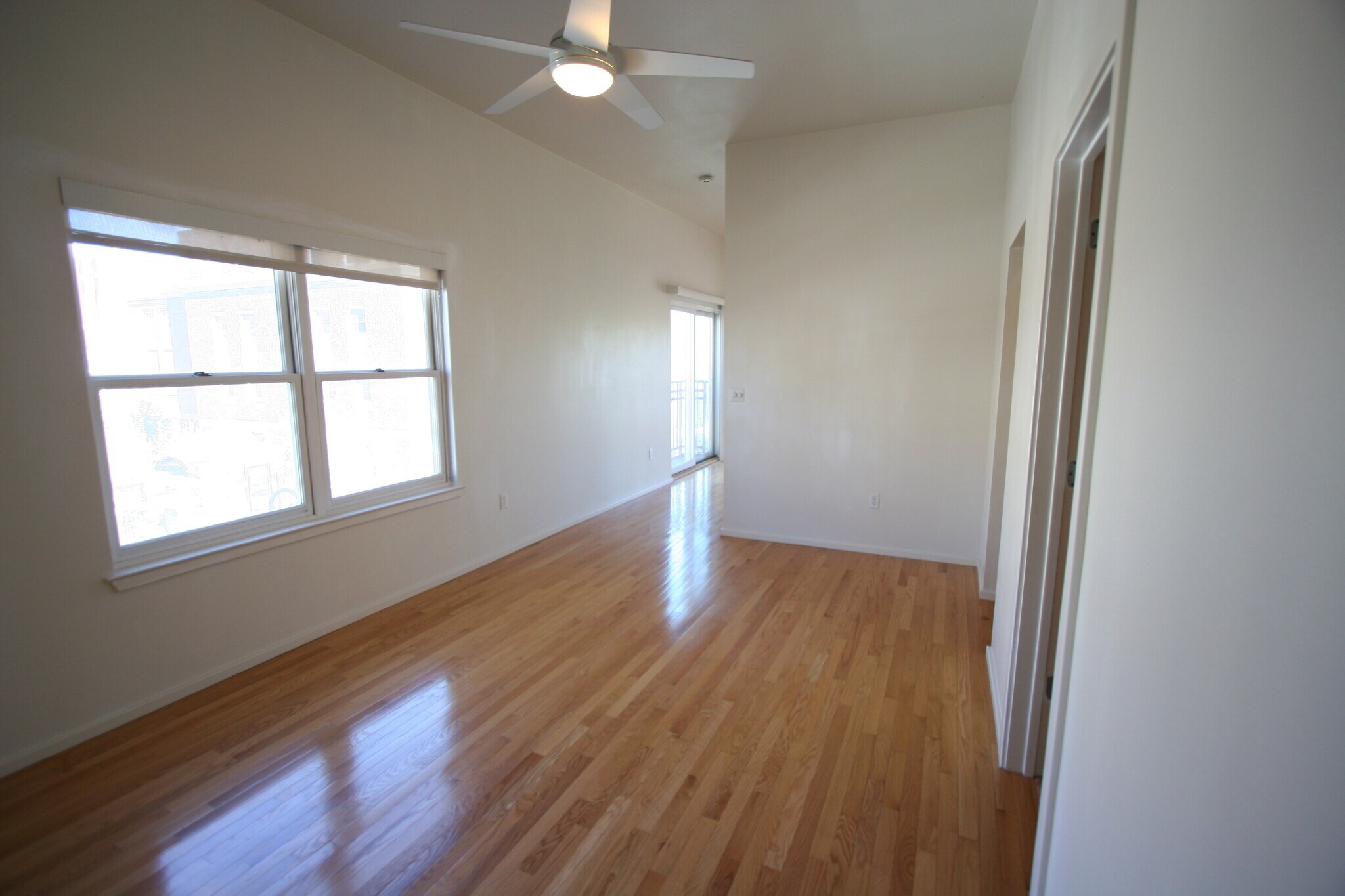 Building Photo - 400 Copper Ave NE