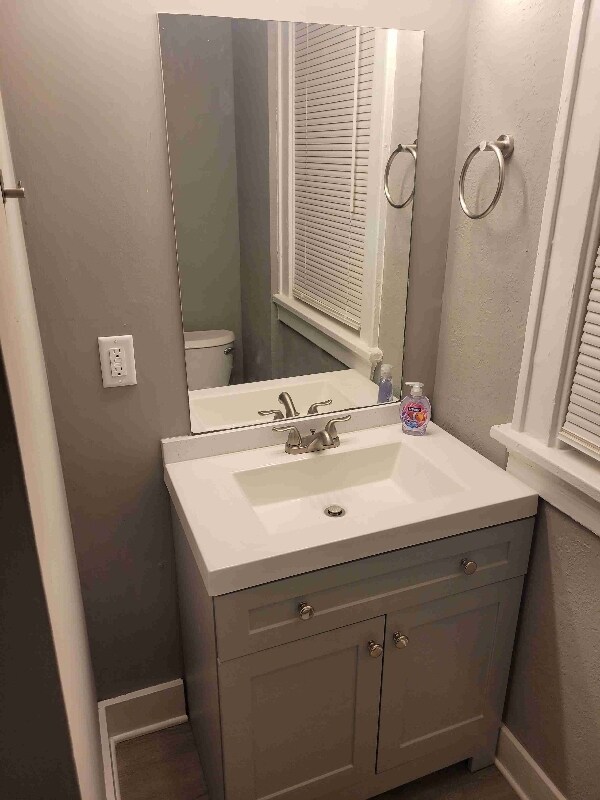 Building Photo - 320 Lockwood Ave