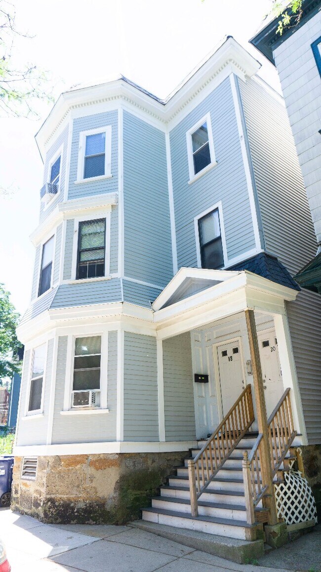Building Photo - 19 Highland Ave