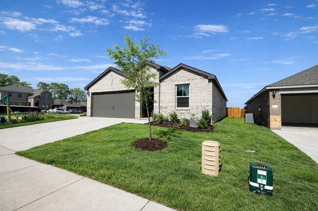 Building Photo - 3405 Tomahawk Dr