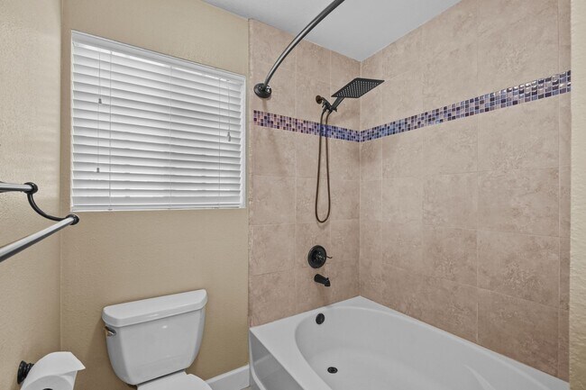 Building Photo - 743 Calico Trail