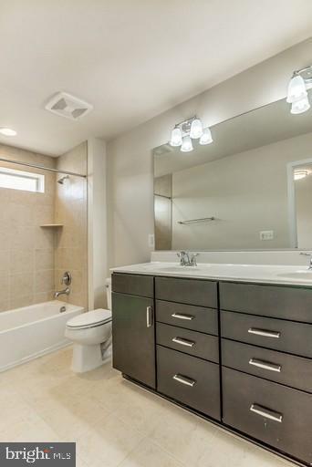 Building Photo - 8931 Garrett Way