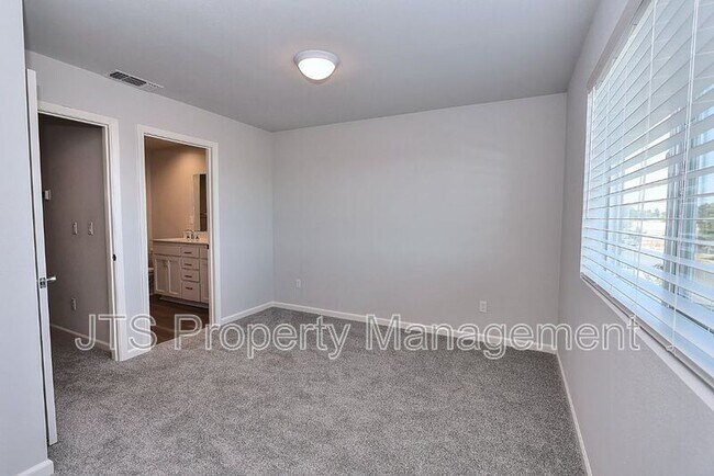 Building Photo - 47 Brookbay Way