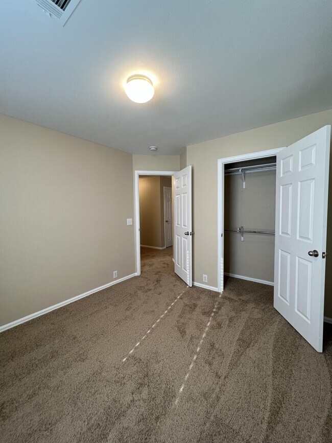 Building Photo - 9411 Massaro St