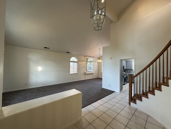 Building Photo - 5805 Devon Dr