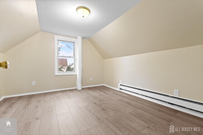 Building Photo - 446 Baker Pl