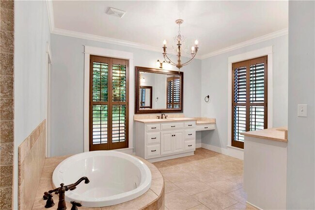 Building Photo - 7256 Atlanta Cir