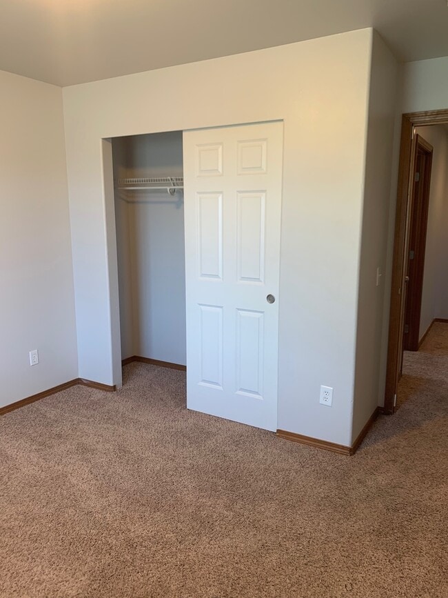 Building Photo - Spacious 4 Bed 2 Bath Home in Ellensburg