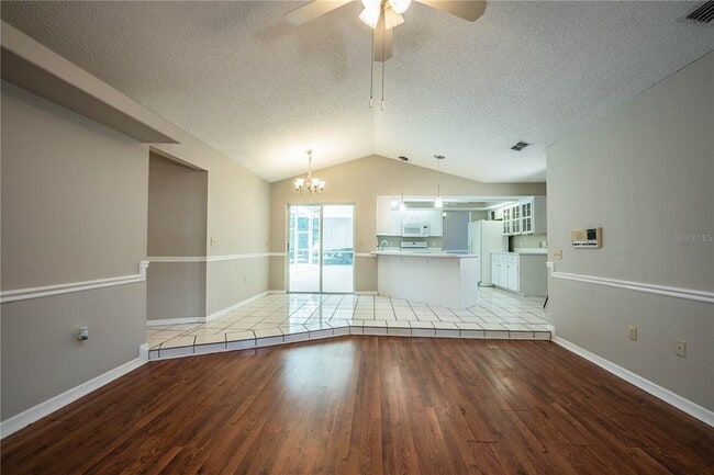 Building Photo - 2326 Deerbrook Dr