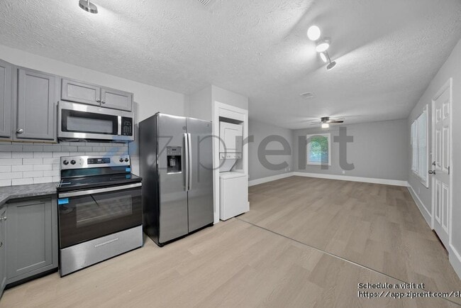 Building Photo - 721 Ford Pl