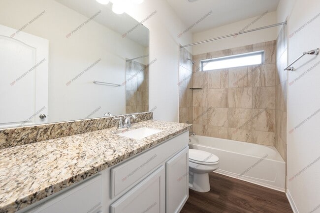 Building Photo - 742 Friar Tuck Dr