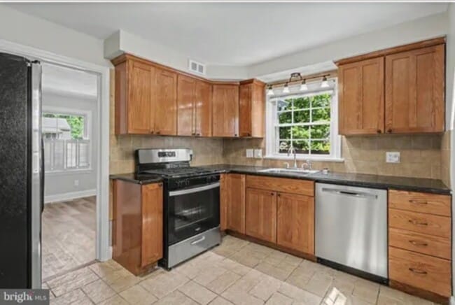 Building Photo - 506 Hogestown Rd