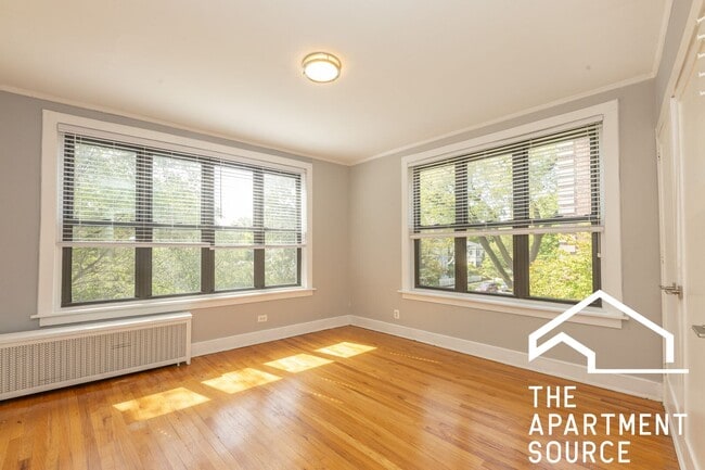 Building Photo - 201 Kedzie St