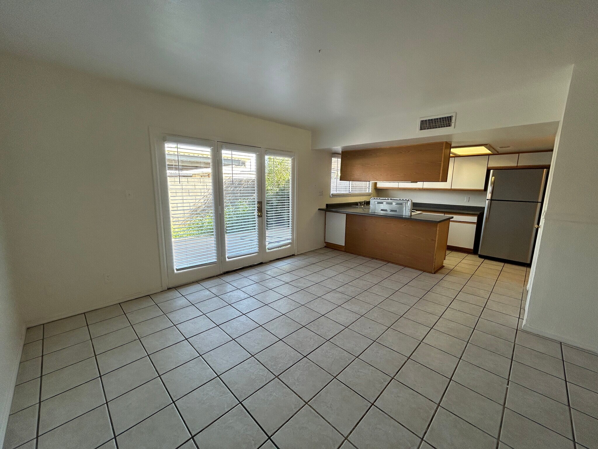 Building Photo - 5744 N 44th Ave