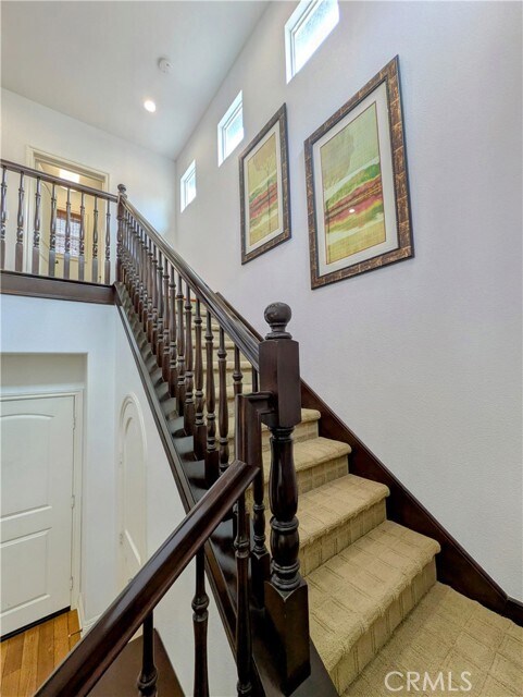 Building Photo - 23 Golf Dr