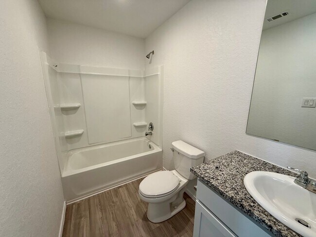 Building Photo - 10622 Erinita Way