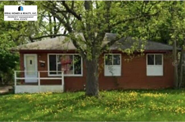 Primary Photo - 6134 Detroit St