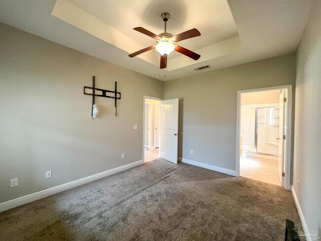 Building Photo - 8776 Bradfield Dr