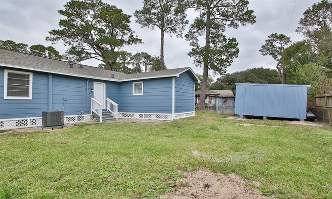 Building Photo - 6110 Glen Lee Dr