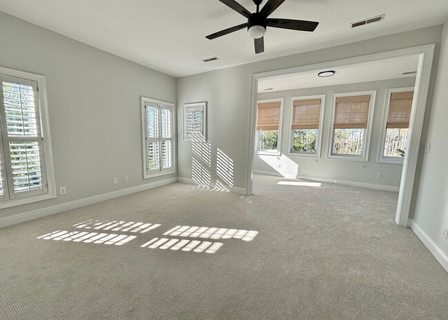 Building Photo - Available 2/1. GORGEOUS 3 BR/2.5 BA Home in Marais in Seaside Farms!